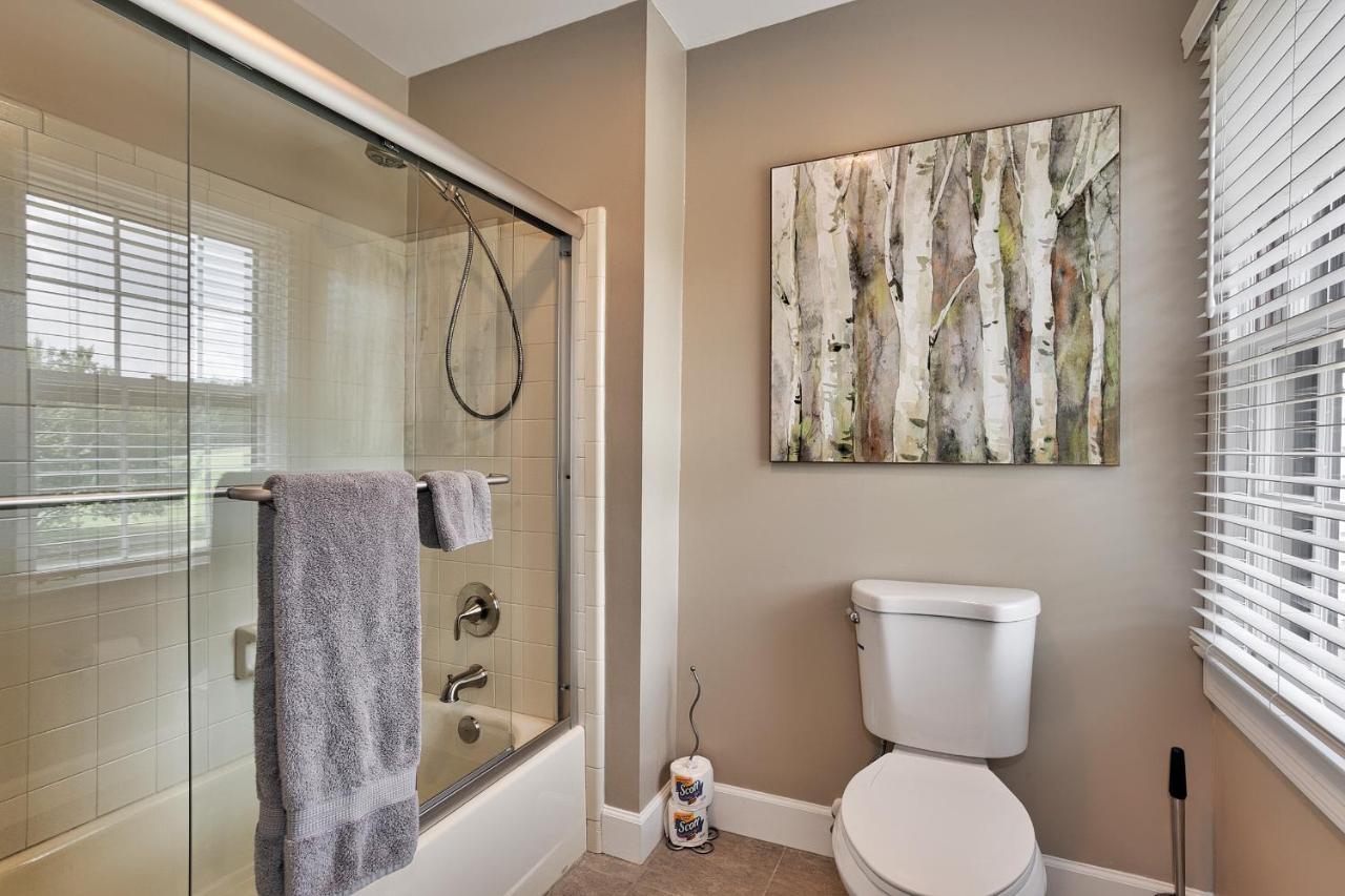 Pleasanton Courtyard Bed And Breakfast Фейетвилл Экстерьер фото